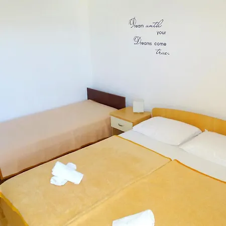 Zrinko Appartement *