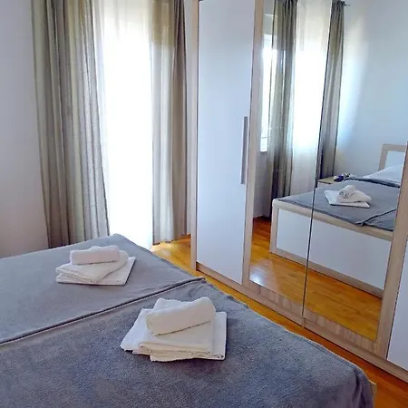 Apartment Zrinko Novi Vinodolski