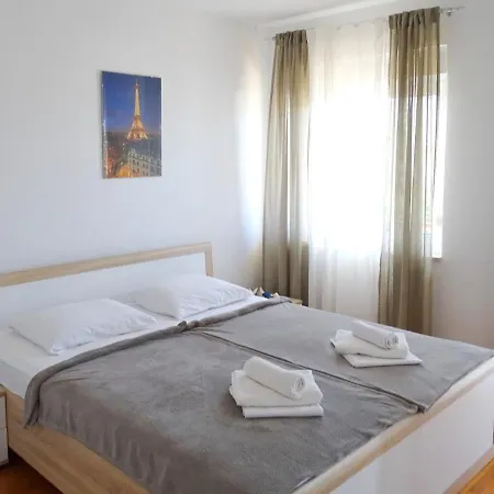 Apartment Zrinko *