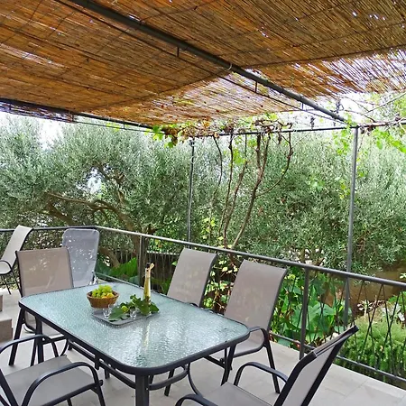 Zrinko Appartement *