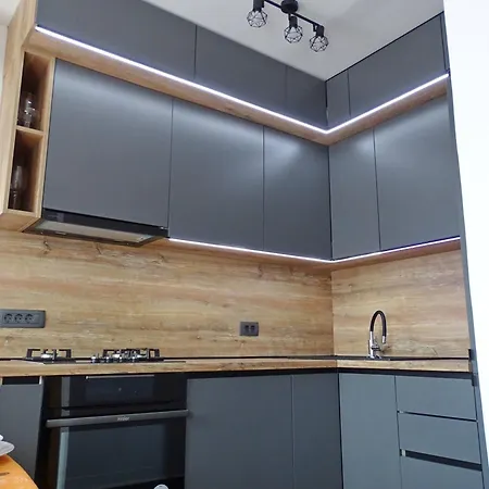 Zrinko Apartment *