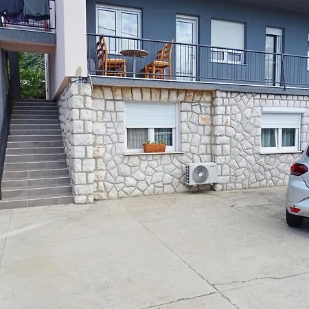 Apartment Zrinko Novi Vinodolski